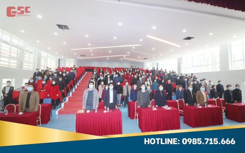 Buoi chao co tai hoi truong cua truong