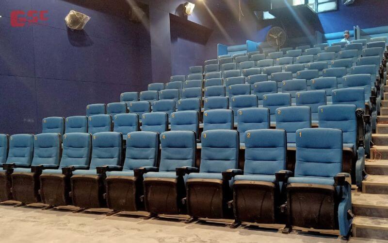 Toàn cảnh rạp chiếu phim hiện đại, sang trọng