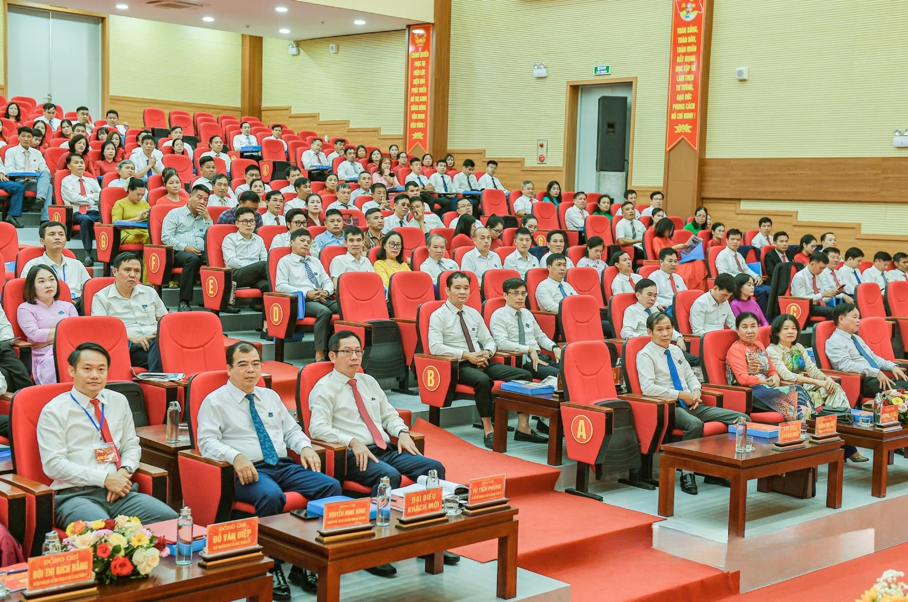 du an ubnd thi xa kinh mon 4